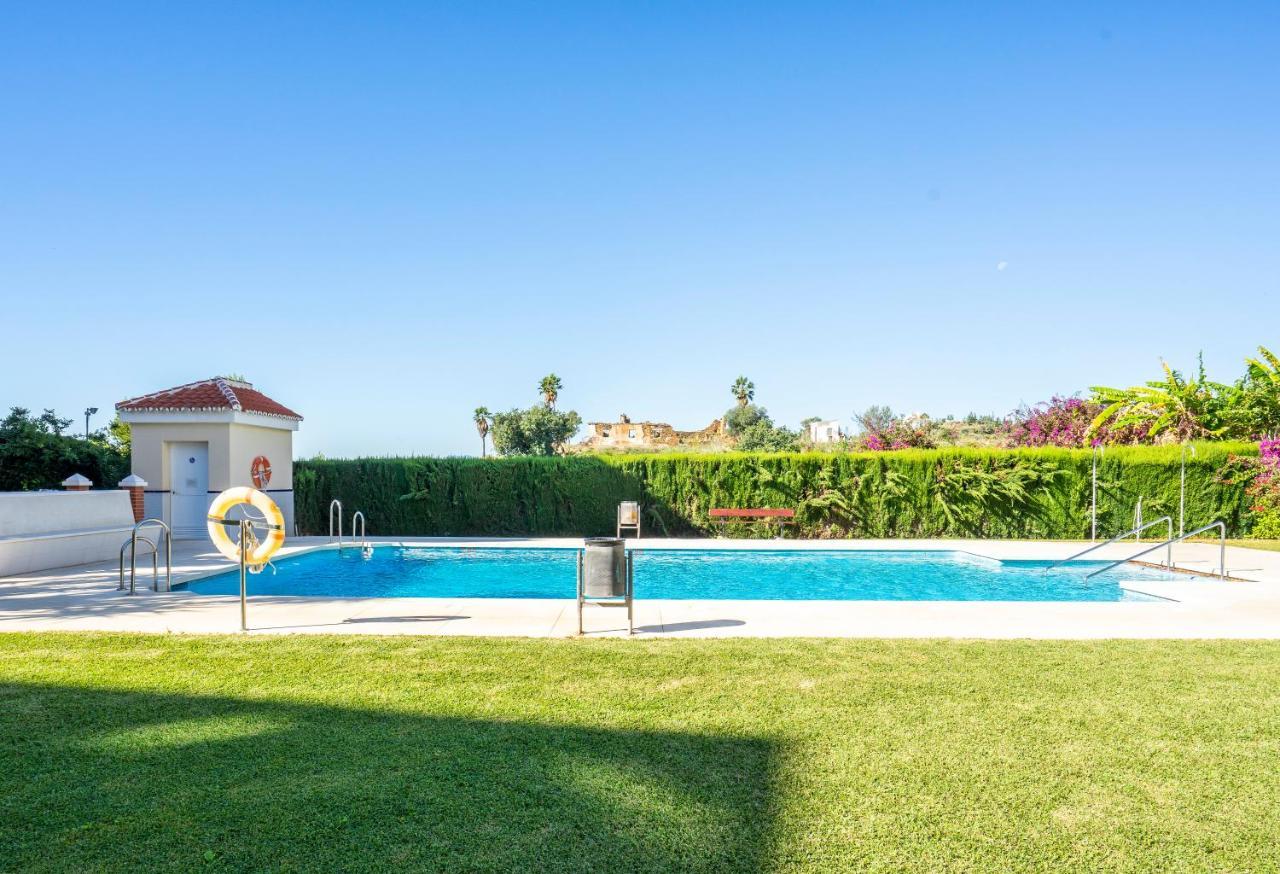 Wintowinrentals Sunny Side, Pool, Wifi & Sea View Benajarafe Kültér fotó